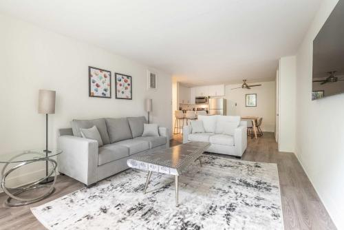 Cozy Luxury Apartment WeHo Boys Town med in Los Angeles, USA