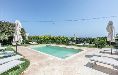Peldbaseins, Cozy Apartment In Cava D'aliga With Wifi in Cava D'Aliga