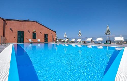  2 Bedroom Gorgeous Apartment In Patti, Unterkunft in Patti