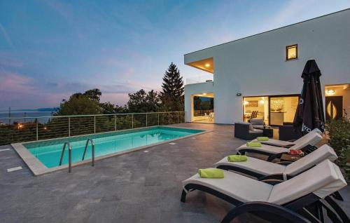 Beautiful Home In Matulji With Jacuzzi