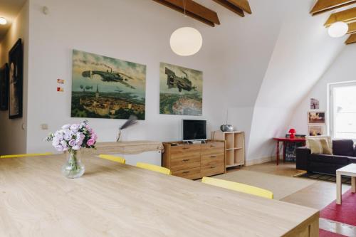 Apartment image 4