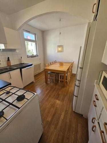 Flatin erbjuder lägenheter i södra Stockholm, Estocolmo (foto 6)