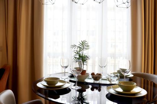 NEW Glamours Central Suite with Elevator, Sofia (Foto 9)