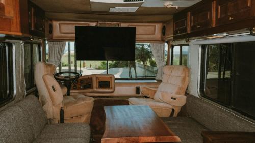 Vintage Motorhome image 1
