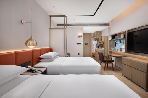 2 double beds