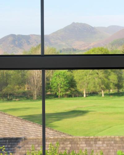 LakeSide House - image 6