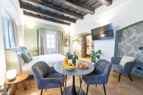 Adam's Apartment - Great Price & Best Location, Praga