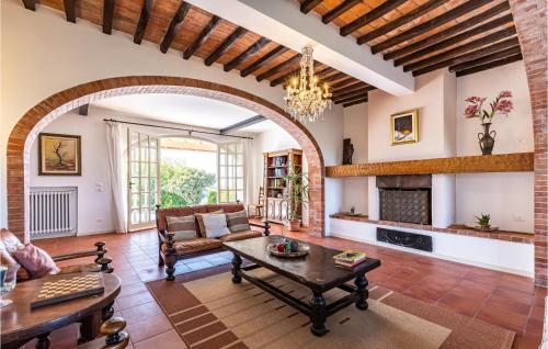 Five-Bedroom Holiday Home