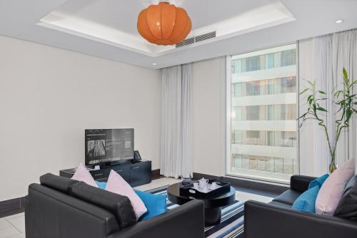Premier One-Bedroom Suite image 7