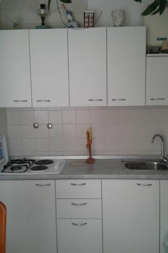 Apartments Let-5m from sea - image 12