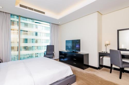 Premier One-Bedroom Suite image 9