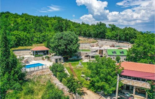 Viesnīcas āriene, Holiday Home Zmijavci I in Zmijavci