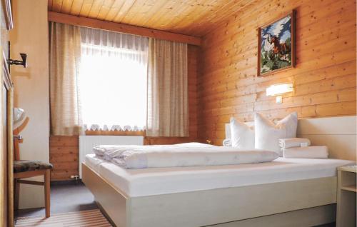 Ferienhaus In Ruhiger Lage in Kappl