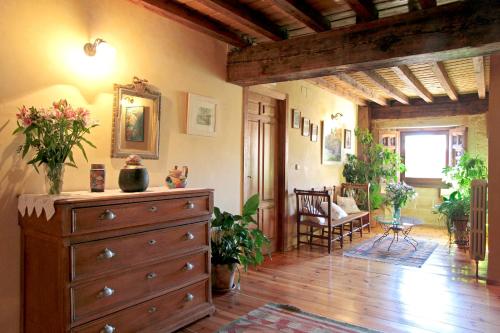 La Casona de El Royo in El Royo