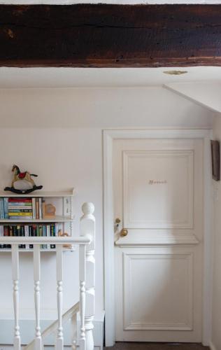 Longbridge House - image 12