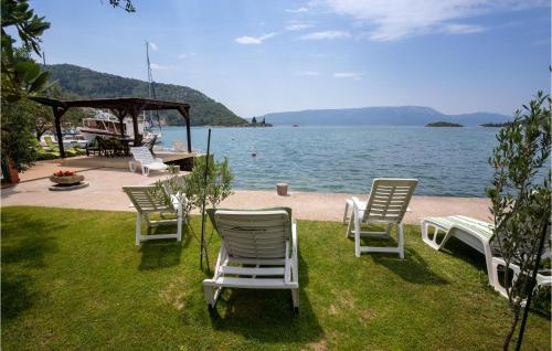 Gorgeous Apartment In Blace With Wifi