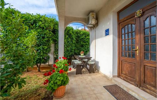 Awesome Apartment In Pula With Wifi 5
