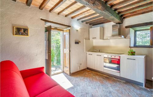 Konyha, Casa Ginestra in Adatti