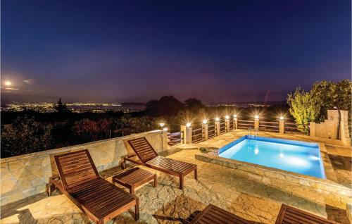 Four-Bedroom Holiday Home In Kastel Novi – khách sạn tại Rudine