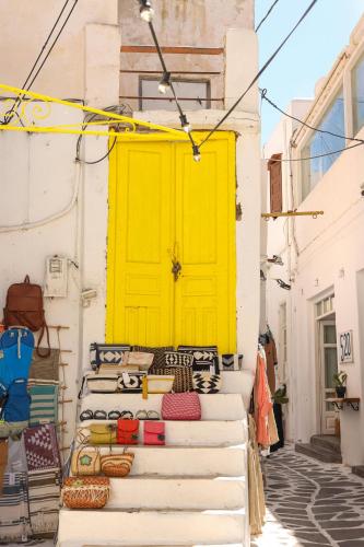 Arco Naxos Luxury Apartments - image 4