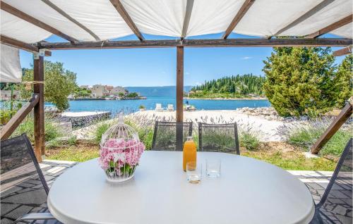 Lovely Apartment In Blace With Wifi