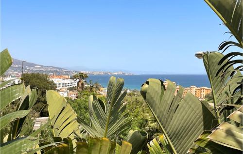 Six-Bedroom Holiday Home in Las Lagunas de Mijas - image 9