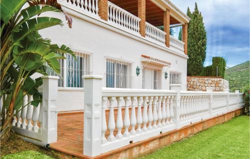 Six-Bedroom Holiday Home in Las Lagunas de Mijas - image 14