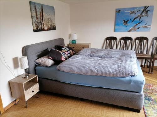 Reetdachhaus in Nordseenähe mit großem Garten (Reetdachhaus in Nordseenahe mit großem Garten) in Lunden