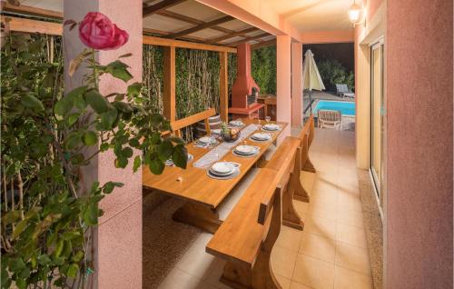 Viesnīcas āriene, Awesome Home In Porec in Kadumi