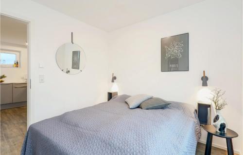 Penthouse Deluxe - image 12