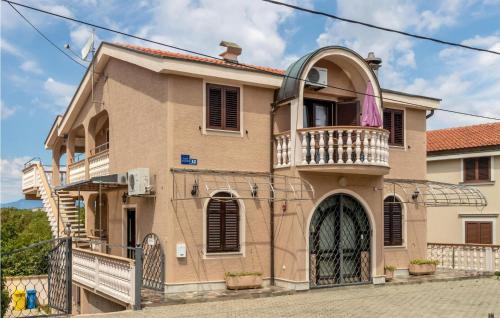Nice Apartment In Jadranovo With Wifi