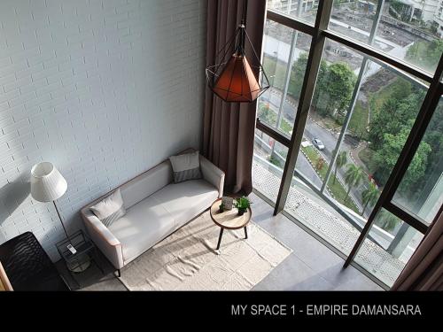 My Space - Empire Damansara room with Netflix, Petaling Jaya