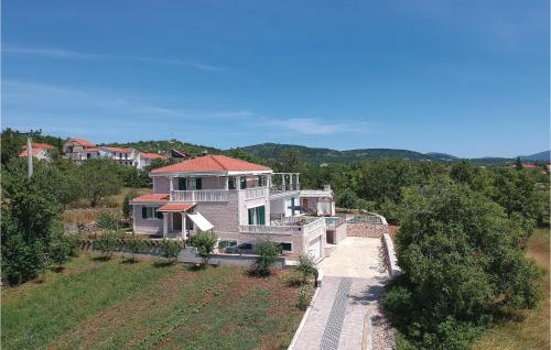 Viesnīcas āriene, Beautiful Home In Zrnovnica-Split With Sauna in Cista Provo