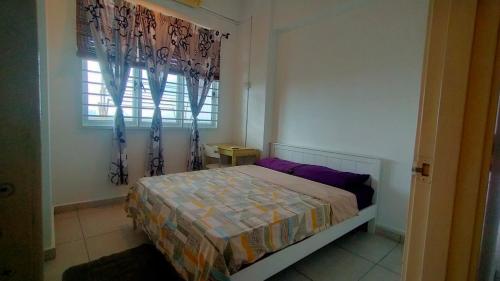 Apartment in central JB with sea view, city view, balcony, free WiFi and free parking, Johor Bahru (foto 6)