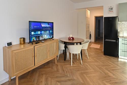 Adora Studio, Piteşti (foto 10)