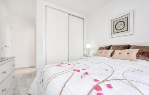 Two-Bedroom Apartment in Mijas Costa - image 8