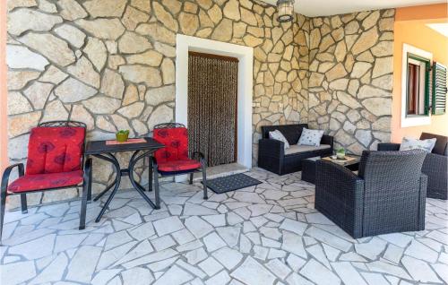 Balkons/terase, Two-Bedroom Holiday Home In Desne in Desne