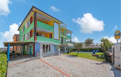 A szálláshely kívülről, Beautiful Apartment In Umag With Wifi in Duba