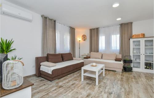 Pet Friendly Home In Drum in Drum