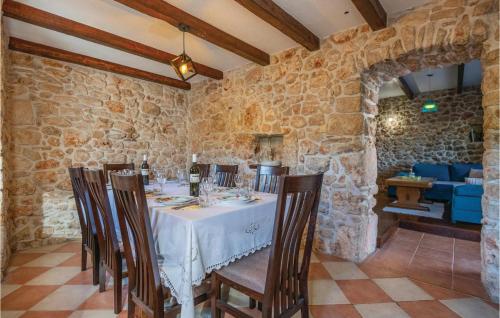 virtuve, Stunning Home In Krivodol in Krivodol