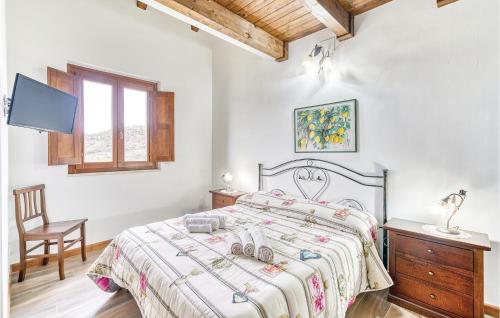 Eight-Bedroom Holiday Home in Torchiara - image 6