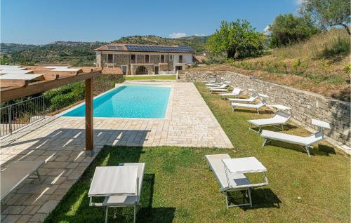 Eight-Bedroom Holiday Home in Torchiara - image 14