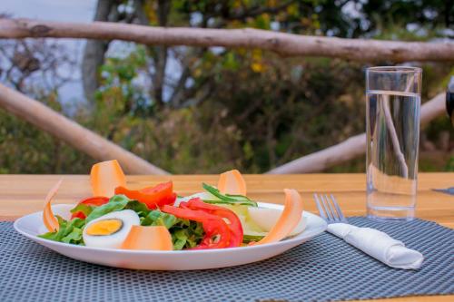 Akagera Rhino Lodge in 卡永扎