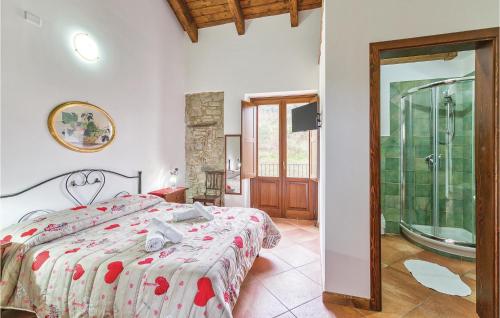 Eight-Bedroom Holiday Home in Torchiara - image 4