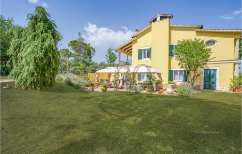  Beautiful Home In Mogliano With Private Swimming Pool, Can Be Inside Or Outside in Mogliano