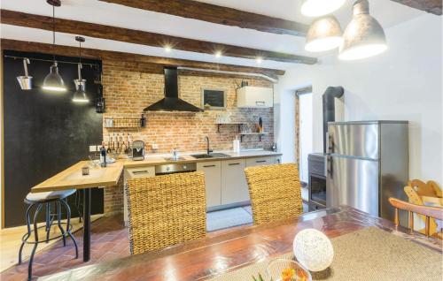virtuve, Amazing Home In Porec With Kitchen in Jasenovica