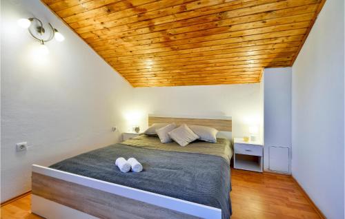 Cozy Home In Gornje Stative With Sauna - Tap to explore photos