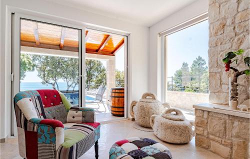 Lovely Home In Dingac in Potomje
