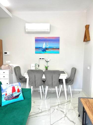 The Yacht apartments-tranquiliti and comfort in the heard of Alanya 200m to Keykubat beach - Alanya