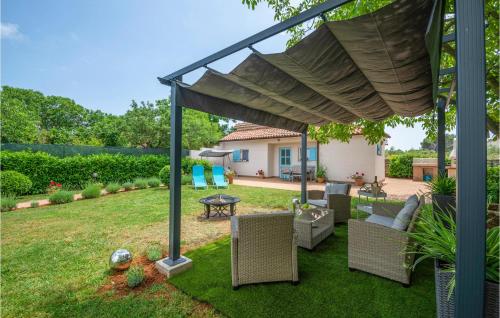 2 Bedroom Stunning Home In Sisan
